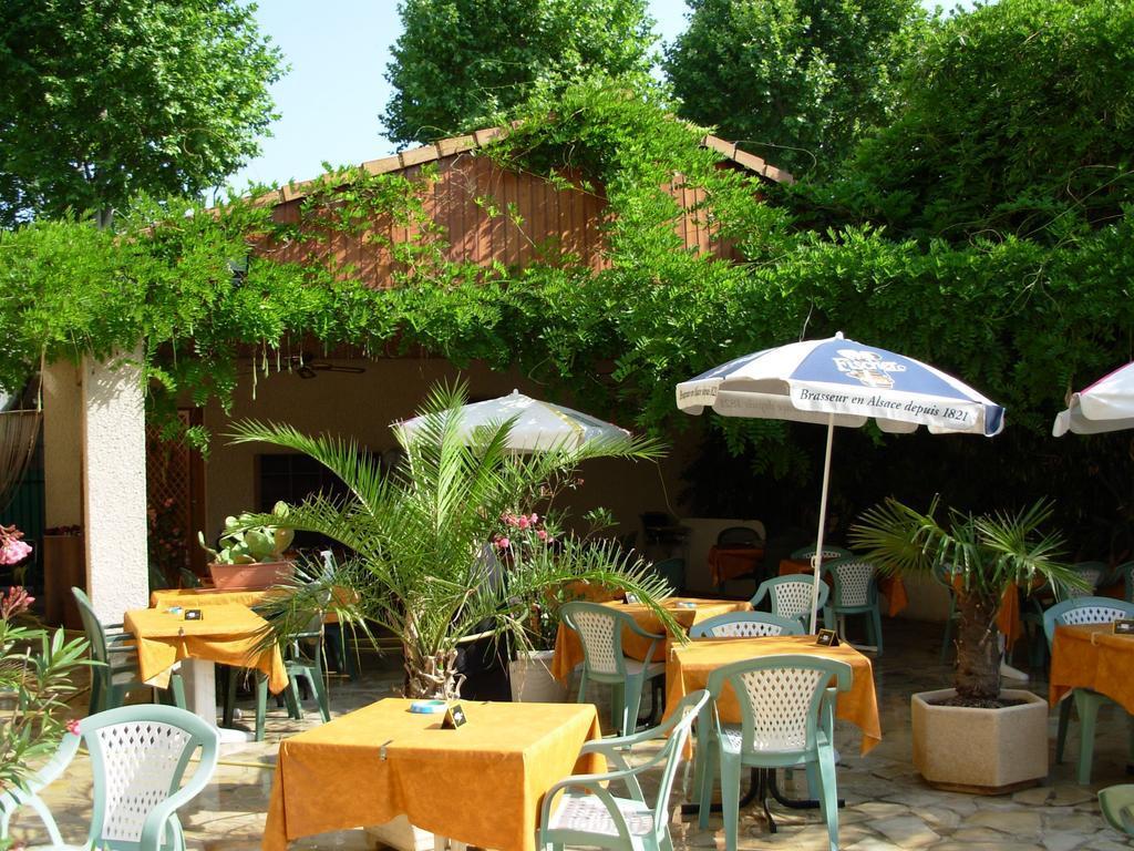 Hotel The Originals Romans-Sur-Isere Le Clos Des Tanneurs Exterior foto